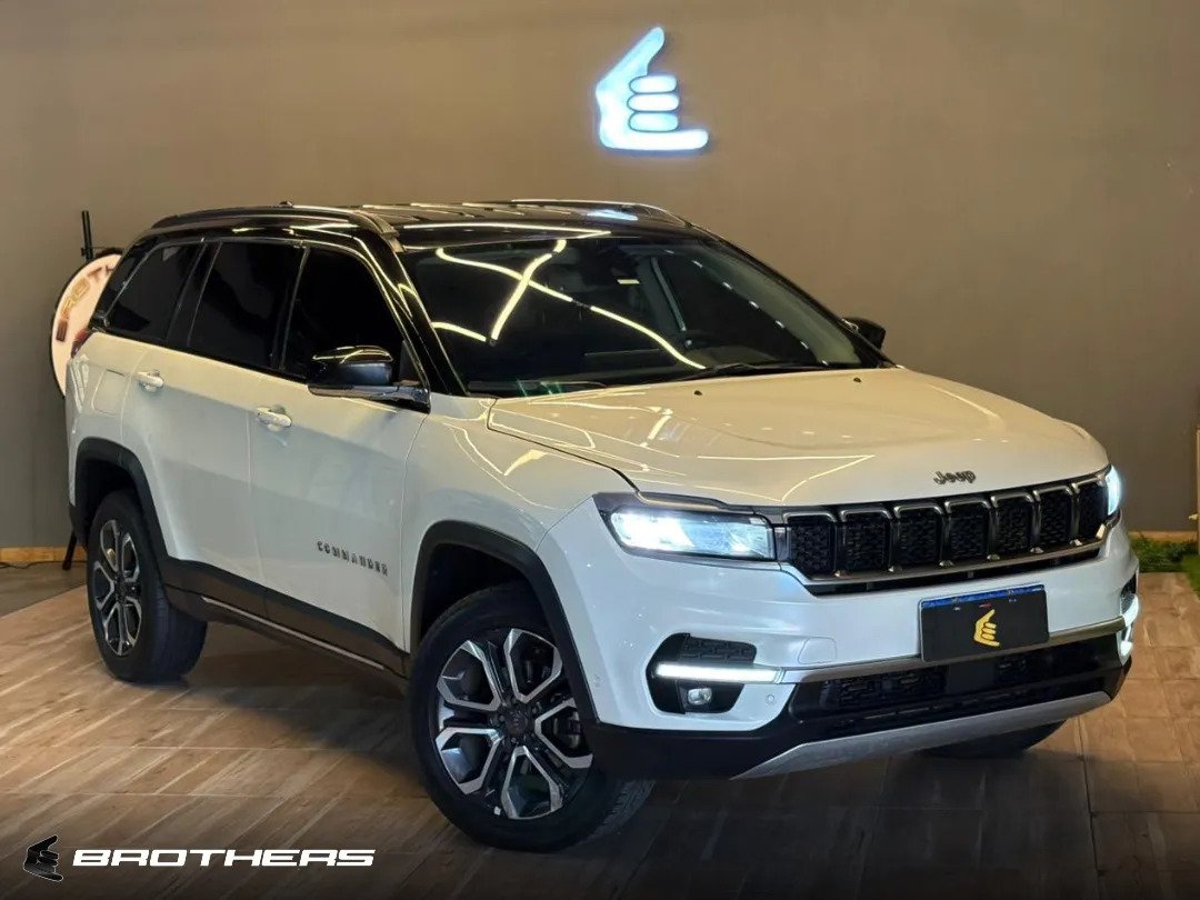 Jeep Commander Limited 2022 en el showroom de Brothers